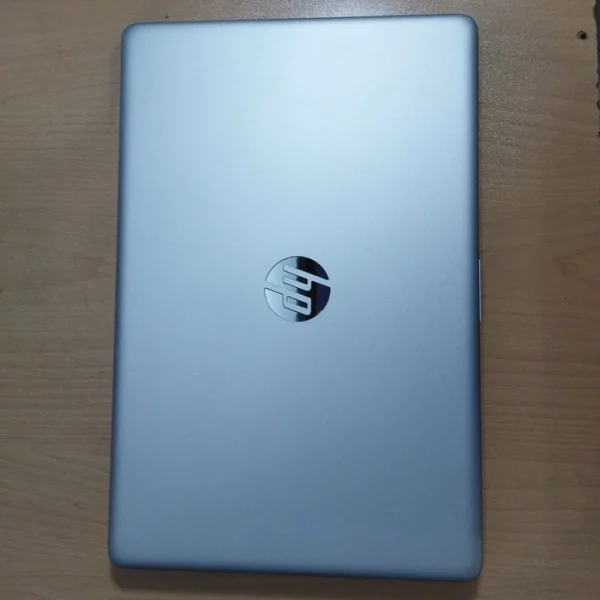 لپ تاپ استوک HP مدل Pavilion 15-da0014dx i3-8130U/8GB/256GB SSD/Intel - تصویر 2