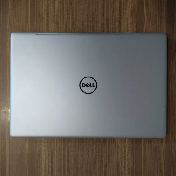 لپ تاپ استوک DELL مدل Dell Inspiron 15 7570 i5-8250U/8GB/256GB SSD/MX130 4GB - تصویر 2